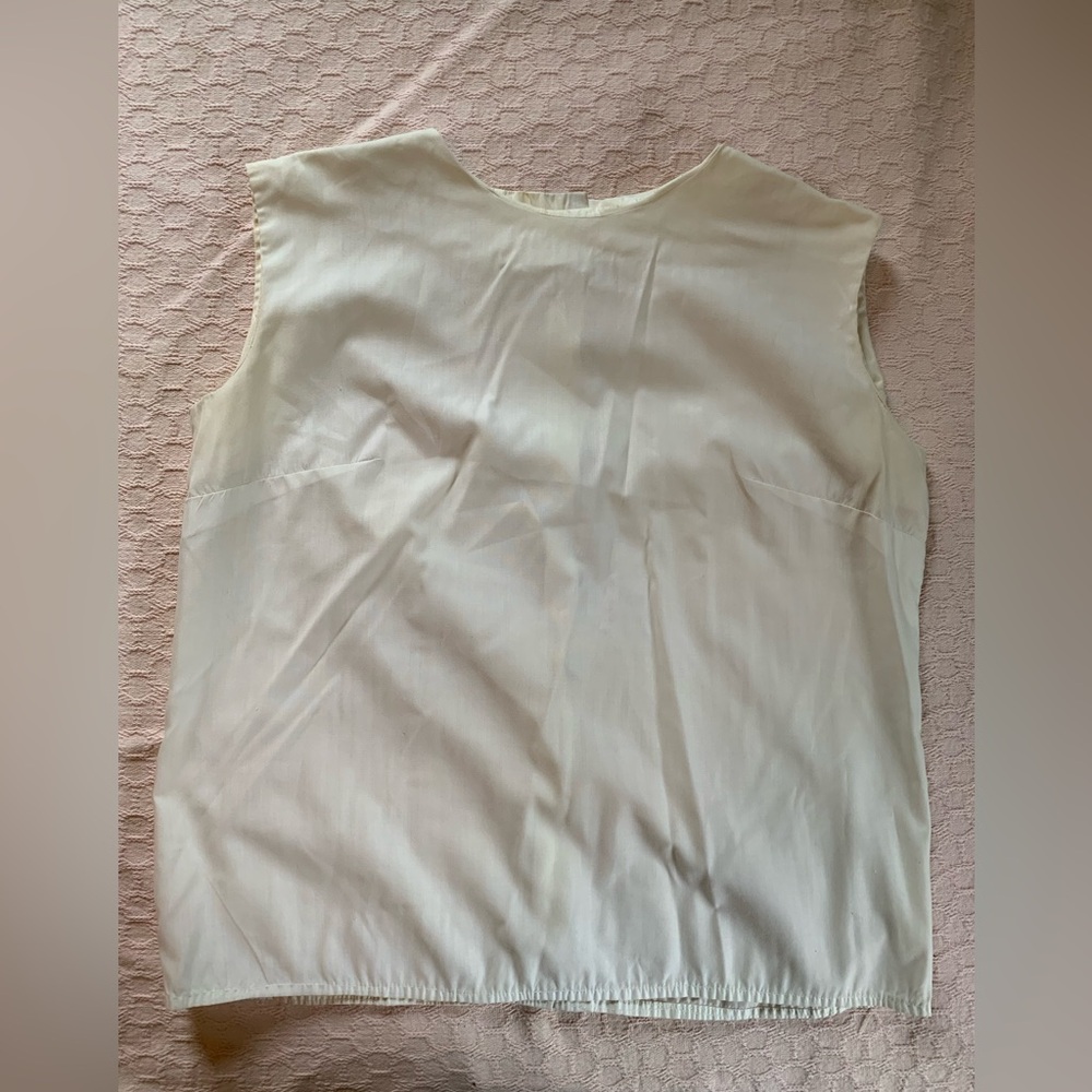 Vintage 1950s handmade cotton sleeveless top. Approx size S/M.